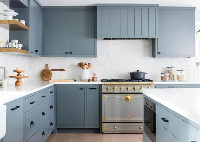 Intersthing And Modern Place To Visit. شقة